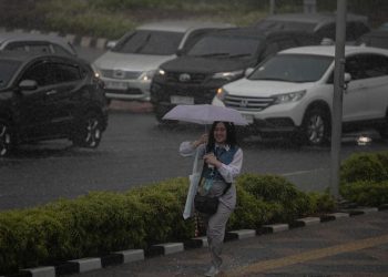 Hujan Masih Akan Mengguyur Wilayah Barat dan Tengah Indonesia Minggu Ini
