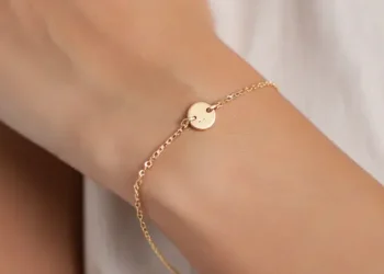 8 Model Gelang Emas Rantai Kecil 2 Gram yang Elegan dan Cocok untuk Investasi 2025