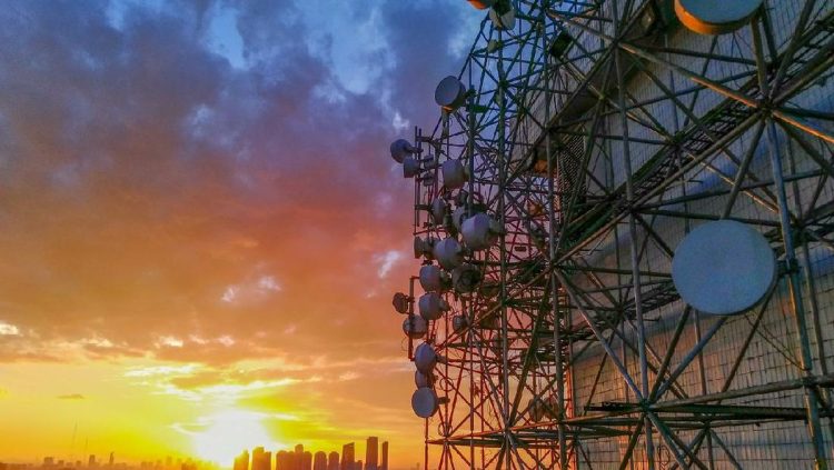 Asosiasi Mengeluh tentang Biaya Regulasi Operator Seluler yang Tinggi