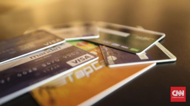 Tips Cerdas Menggunakan Kartu Kredit Agar Tidak Terjebak Dalam Gaya Hidup Konsumtif