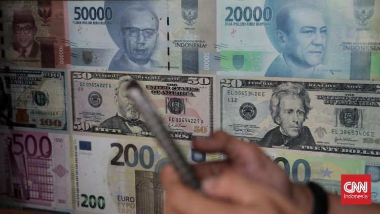 Rupiah Turun ke Rp16.581 per Dolar AS Hari Ini