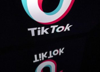 TikTok Arahkan Pengguna Remaja ke Konten Dewasa