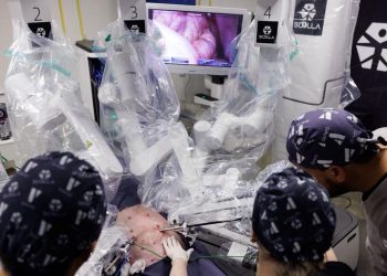 Operasi Bedah Jarak Jauh Berhasil 3.000 Km di Brasil