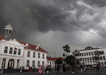 Siklon Tropis Aktif, BMKG Ingatkan Waspada Hujan Sangat Lebat