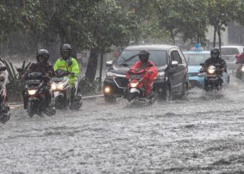 BMKG Perkirakan Cuaca Ekstrem Mengganggu Momen Nataru 2025/2026