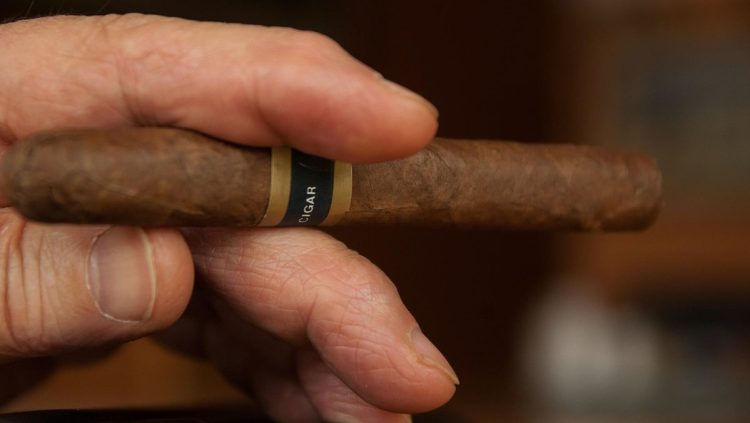 PTPN Berkomitmen Memperkenalkan Cerutu Golden Djawa ke Pasar Internasional