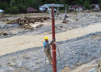 Listrik ke Korban Bencana Aceh Terhalang Lumpur Meskipun Baru Pulih 80 Persen
