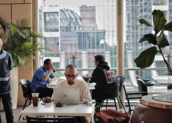 Program Wacana Kerja dari Mall